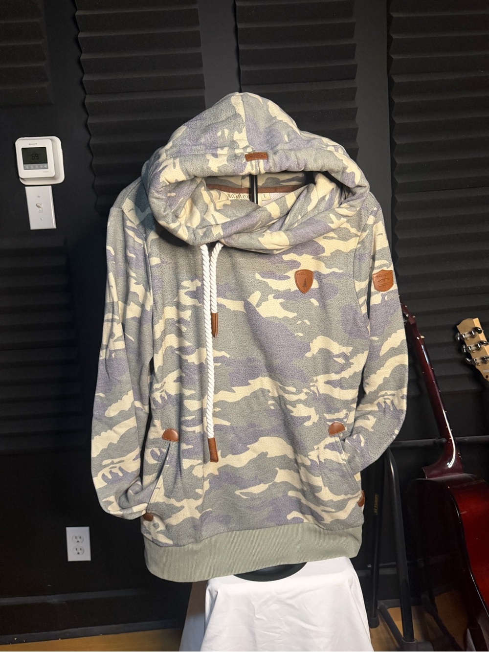 Wanakome Camo Pullover Hoodie - Gray & Beige
